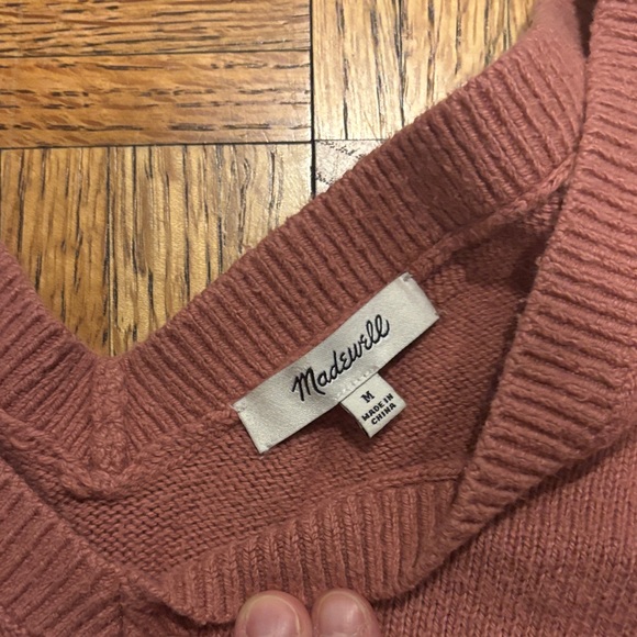 Madewell V-Neck Sweater in Dusty Rose - Picture 3 of 3